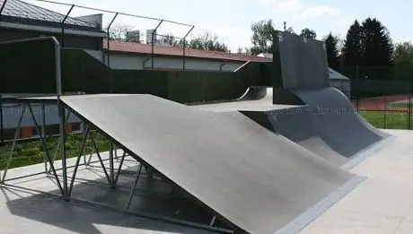 Photo de Skatepark a víceúčelové hřiště