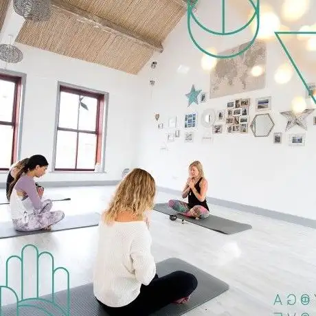 Photo de Yoga Love Collective
