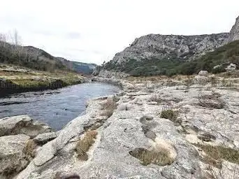 Photo de Grotte du Figuier -Corniche du Gardon