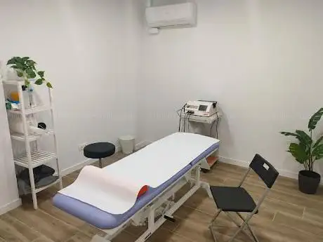 Photo de ClÃ­nica Axial. Centro de Fisioterapia  PsicologÃ­a y Nutrición