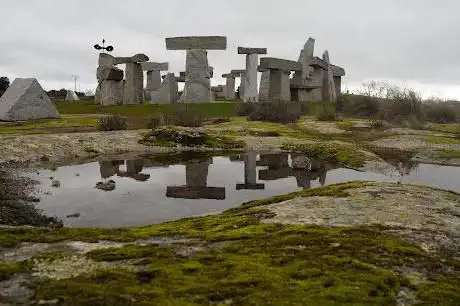 Photo de Stonehenge de Entresierras- CÃÂrculo MegalÃÂtico Los Santos