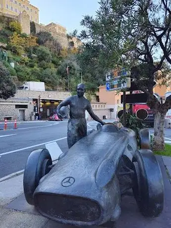 Photo de Statue de Juan Manuel Fangio