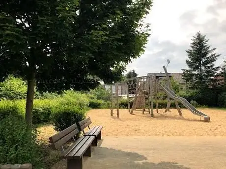 Photo de Spielplatz Gürzenich Schillingsstraße