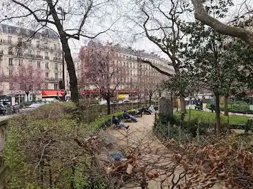 Photo de Square d'Estienne d'Orves