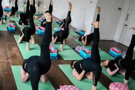 Photo de Alchemise Yoga & Wellbeing Studio
