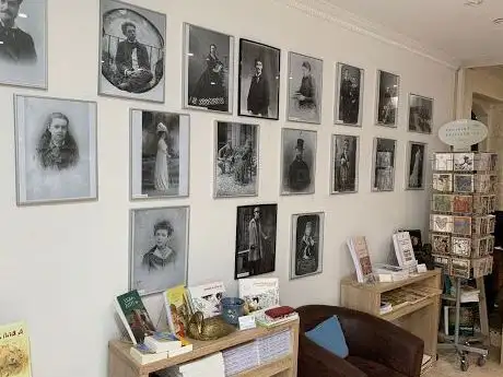 Photo de Librairie & Galerie d'art le Chameau Malin