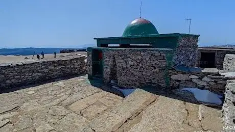 Photo de Madran Baba Tomb
