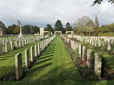 Photo de Tilly-sur-Seulles War Cemetery