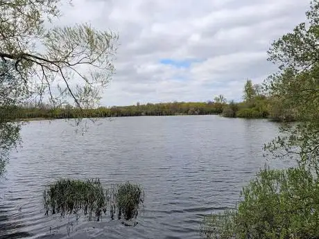 Photo de Rushden Lakes Nature Walk