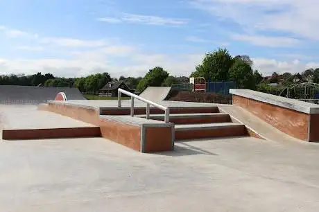 Photo de King George's Playing Field Skatepark