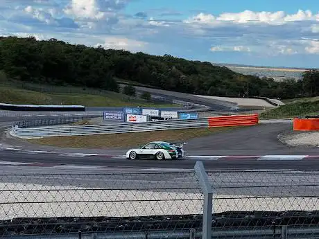 Photo de Circuit Dijon-Prenois