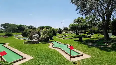 Photo de Mini Golf Squash Club
