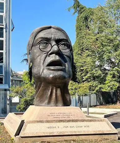 Photo de Monumento a â€œFelice Musazziâ€