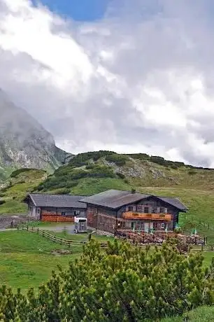 Photo de Oberhütte am See