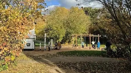 Photo de Spielplatz Hitdorfer Fährweg / Am Königsweg