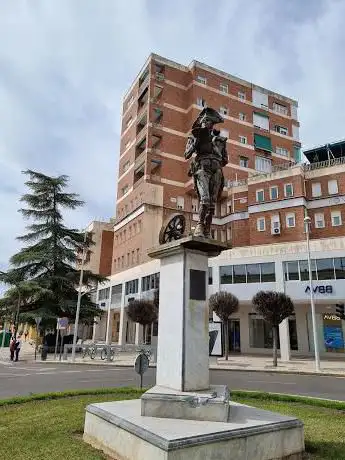 Photo de Statue Manuel Godoy