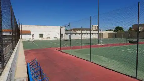 Photo de Frontón y Pistas Deportivas Municipales