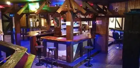 Photo de Billiard Cafe Take In