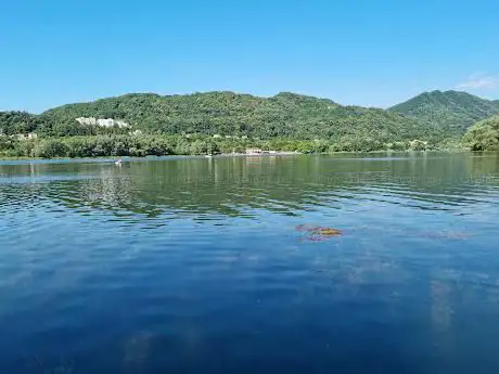 Photo de Passeggiata Lago di Lago