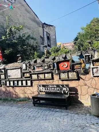 Photo de MUDANYA ATATÜRK DUVARI