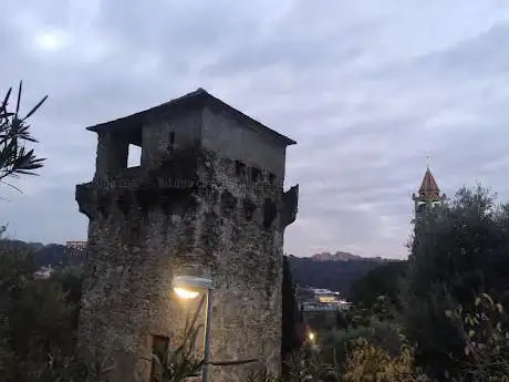 Photo de Torre dei Saraceni