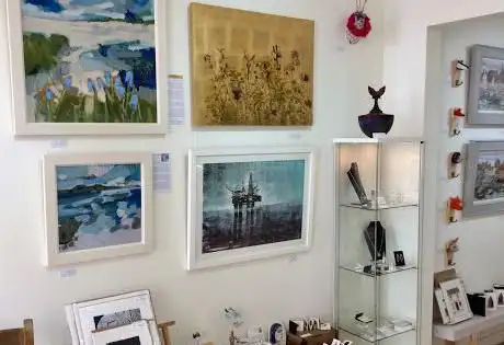 Photo de Weem Gallery And Framer