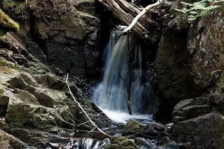 Photo de Knölbäckens vattenfall