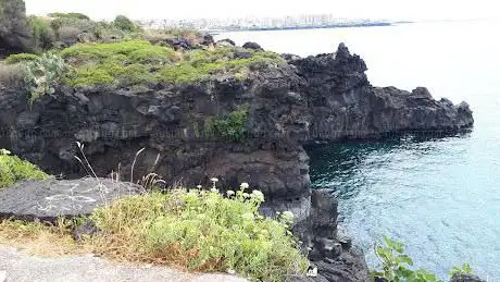 Photo de Spiaggia Lucia