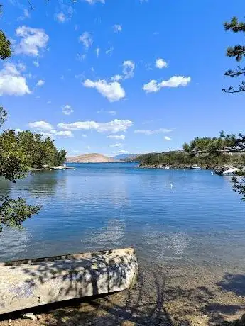 Photo de Lokvišće bay