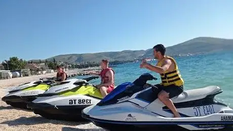 Photo de Trogir JetSki Boat Rental