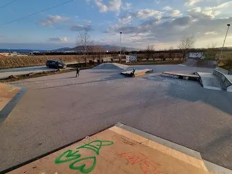 Photo de M-ramps Freizeitanlage/Skatepark Kottingbrunn