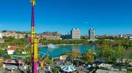 Photo de Gençlik Park