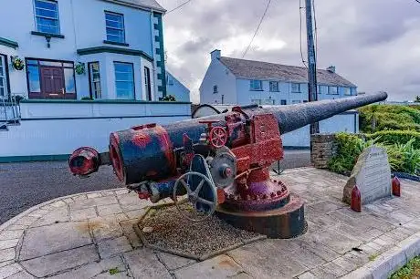 S.S. Laurentic Memorial & Ship's Gun