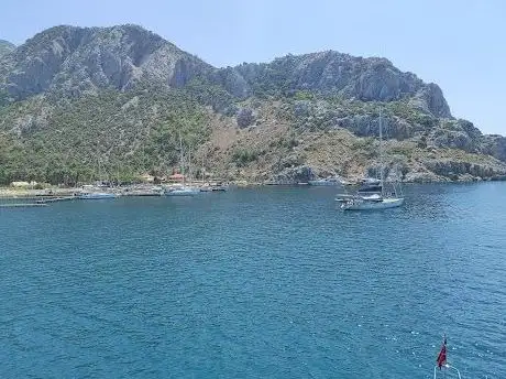 Photo de Çiftlik Bay Beach