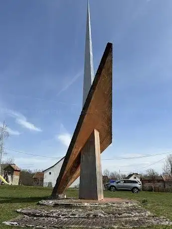 Photo de Monument to fallen fighters and victims of fascism