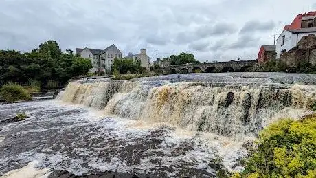Photo de Ennistymon Cascades