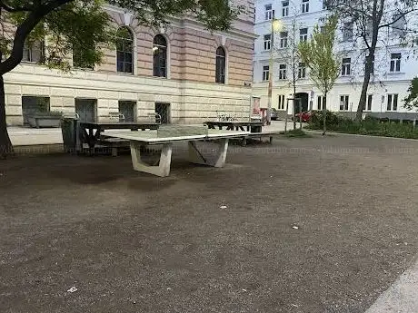 Photo de Parkanlage Henriettenplatz