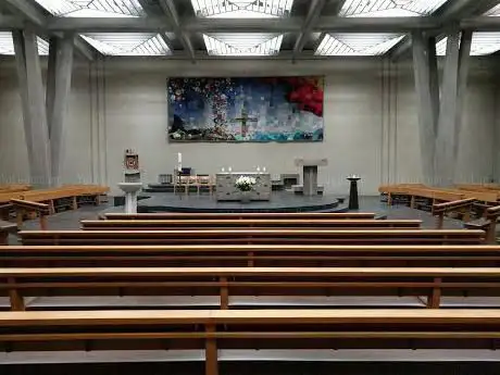 Photo de RÃ¶misch-katholische Kirche St. Peter und Paul