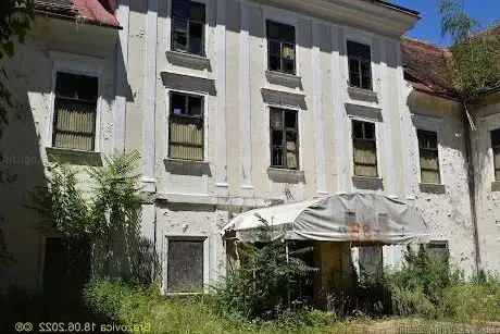 Photo de Dvorac Brezovica