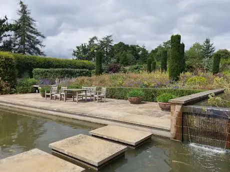 Photo de Broughton Grange Gardens