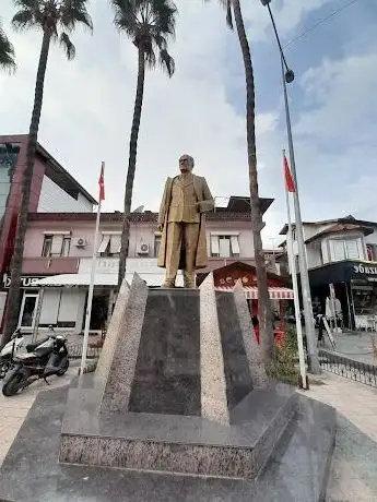 Photo de Atatürk Heykeli