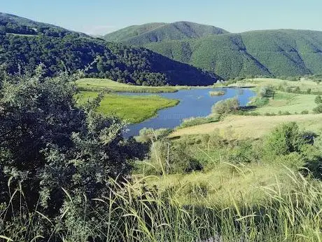 Photo de gokbel dipsiz göl