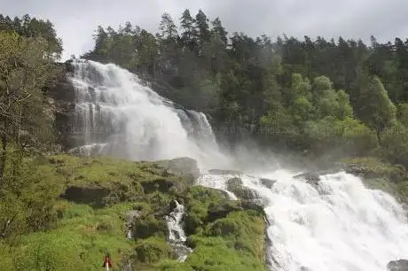 Photo de Svandalsfossen (Sauda)