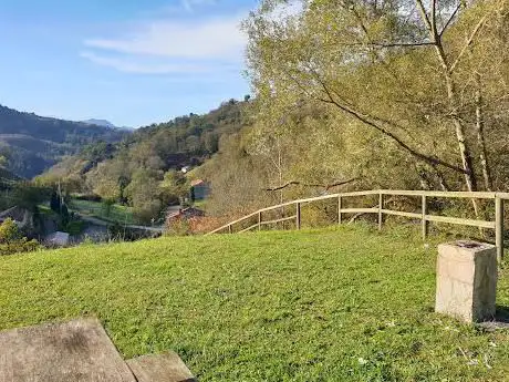 Photo de Area recreativa Valle Mozquita