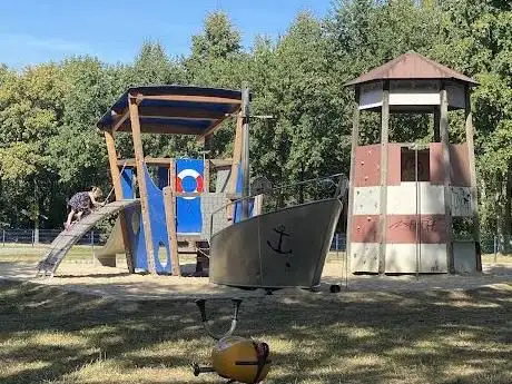 Photo de Leuchtturm-Spielplatz