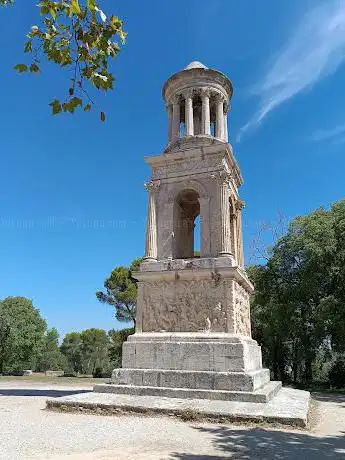 Photo de Mausolée de Glanum