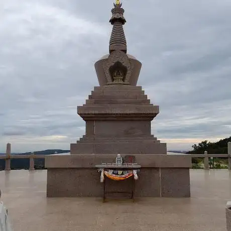 Photo de Stupa Budista – Associação para a Paz no Mundo