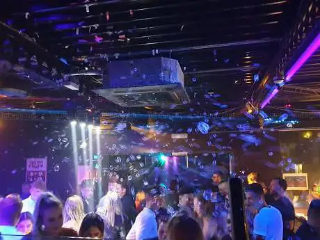 Photo de Vu Nightclub