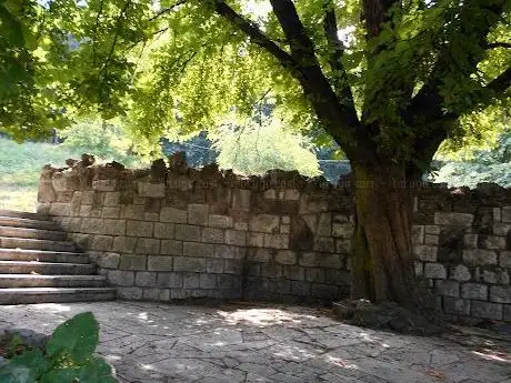 Photo de Споменик спаљеним борцима Другог светског рата