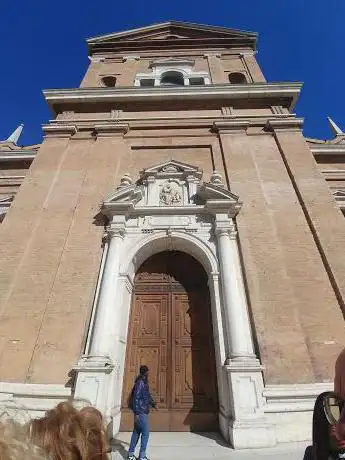 Photo de Temple of the Blessed Virgin of Ghiara